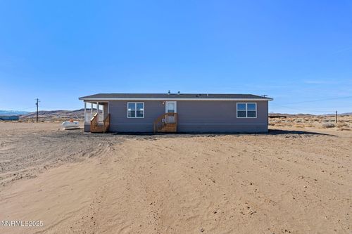 7575 Remington Rd, Silver Springs, NV, 89429-7530 | Card Image