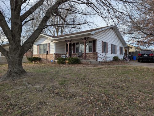 405 W Olive St, Bolivar, MO, 65613-1529 | Card Image