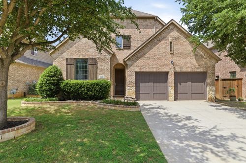 342 Park Hill Ln, Grapevine, TX, 76051-1126 | Card Image