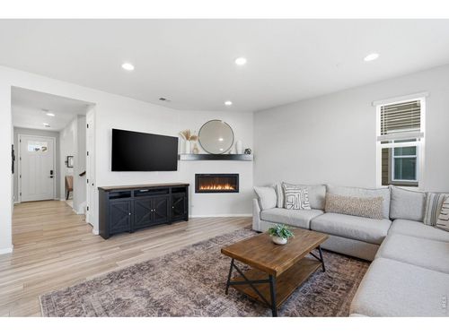 831 Golden Peak Dr, Erie, CO, 80516-9118 | Card Image