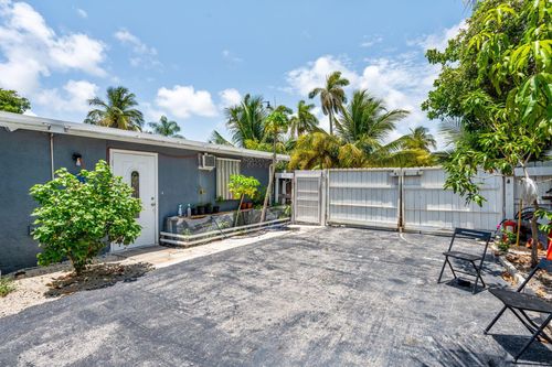 4740 Ne 17th Ave, Pompano Beach, FL, 33064-5837 | Card Image