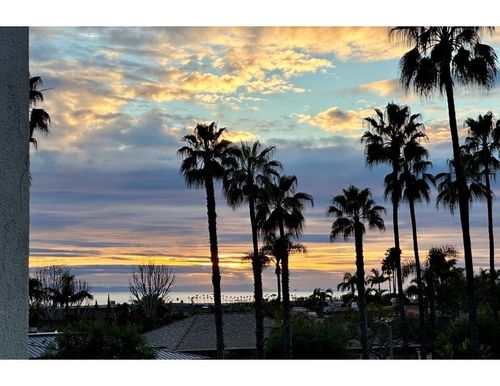 781 Avocado Ave, Corona del Mar, CA, 92625-1939 | Card Image