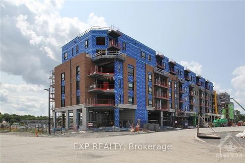 105-393 Codd'S Rd, Manor Park - Cardinal Glen and Area, ON, K1K4Z9 | Card Image
