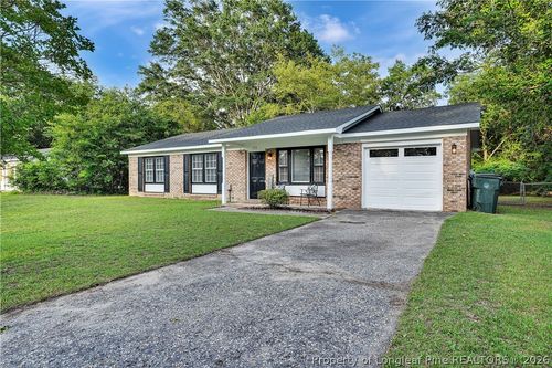 979 Lisa Ave, Fayetteville, NC, 28314-5975 | Card Image