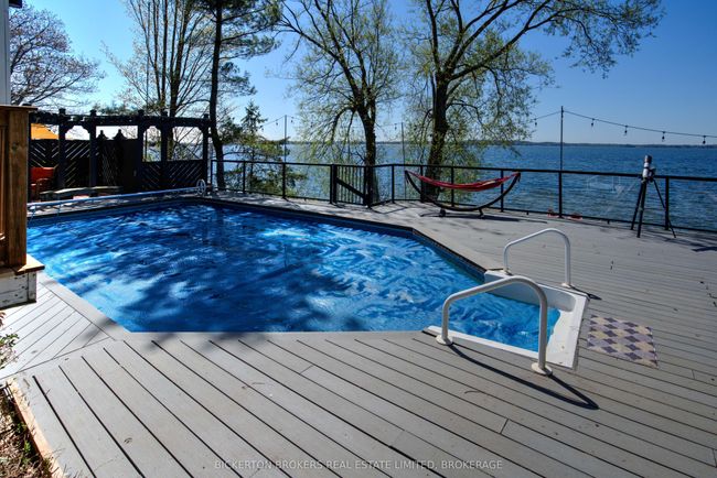 9 Grays Lane, House other with 5 bedrooms, 2 bathrooms and 2 parking in Gananoque ON | Image 7