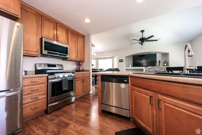 As the kitchen is the center of the home, each view is given to give you a better feel for the space. | Image 12