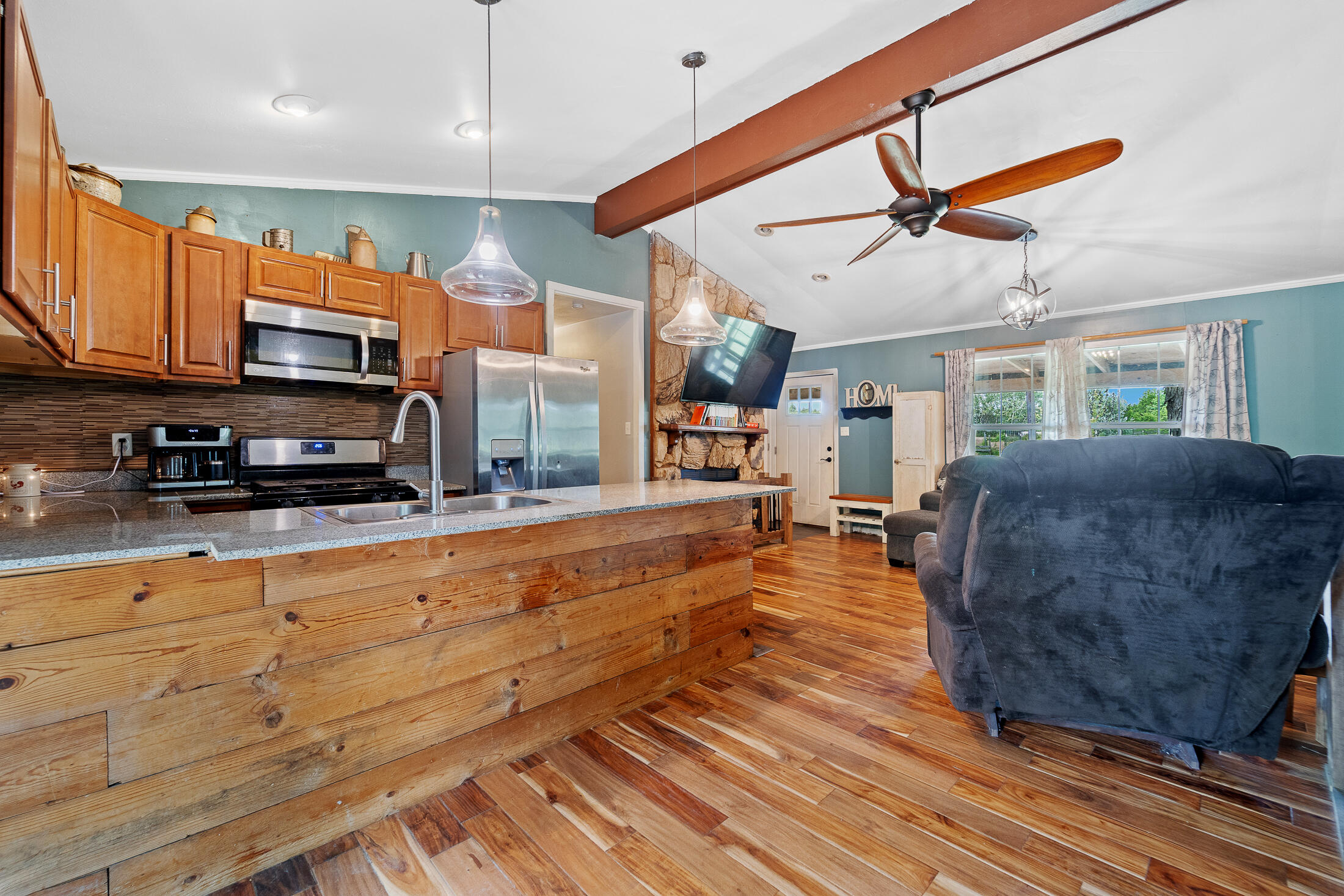State Road B , Auxvasse, MO 65231