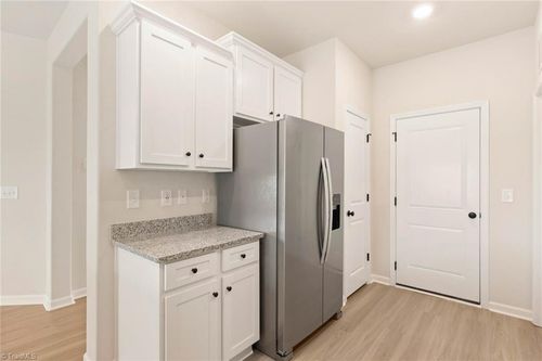 116 Courtland Dr, King, NC, 27021-8849 | Card Image