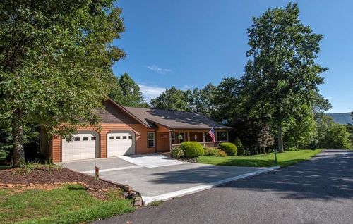 82 Rileigh Rdg, Blairsville, GA, 30512-3322 | Card Image