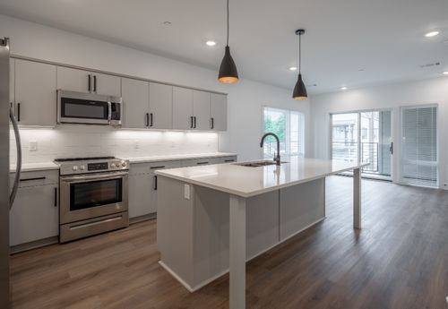 apt-205-2704 Clifton Ave, Nashville, TN, 37209-4161 | Card Image