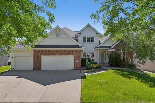 913 Countryside Xing, Waunakee, WI, 53597-2814 | Card Image