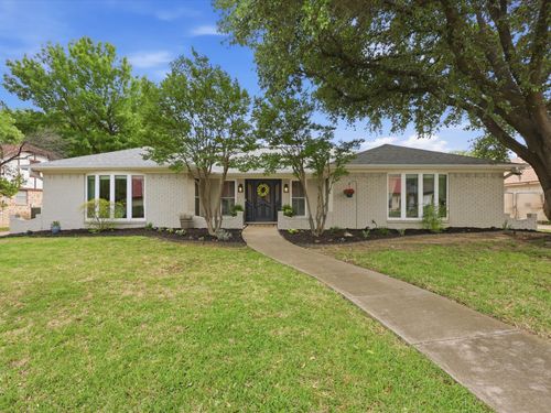 205 Circleview Dr N, Hurst, TX, 76054-3623 | Card Image