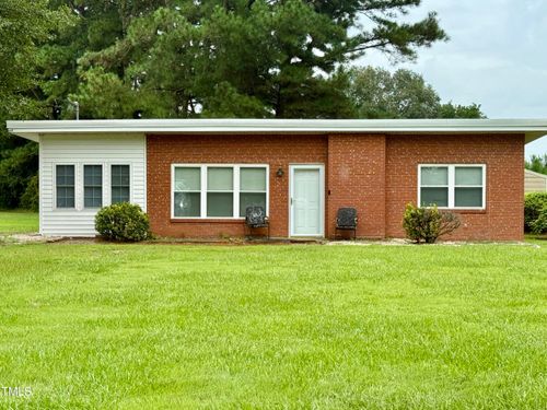 520 Fayetteville St, Newton Grove, NC, 28366-7519 | Card Image