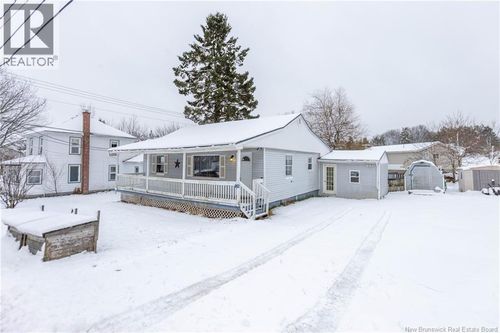 128 York St, Sackville, NB, E4L4S1 | Card Image