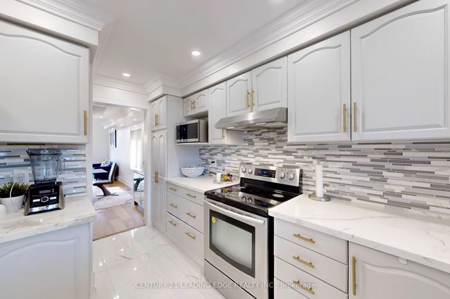 74 Littleleaf Cres, House other with 4 bedrooms, 4 bathrooms and 2 parking in Markham ON | Image 16