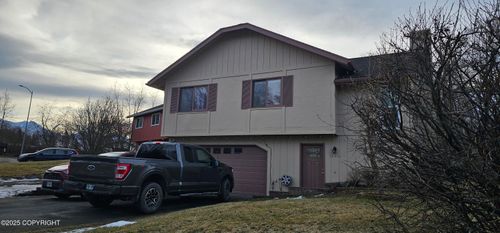 18306 Gavin Circle, Eagle River, AK, 99577 | Card Image