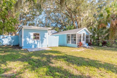 813 Magnolia Ave, HOLLY HILL, FL, 32117-3425 | Card Image