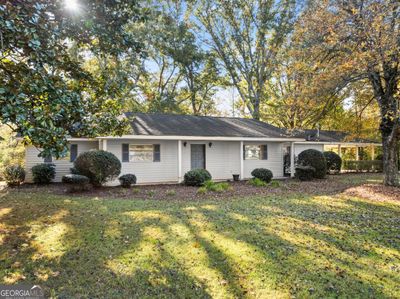 3724 Clarks Bridge Road, House other with 3 bedrooms, 2 bathrooms and null parking in Gainesville GA | Image 3