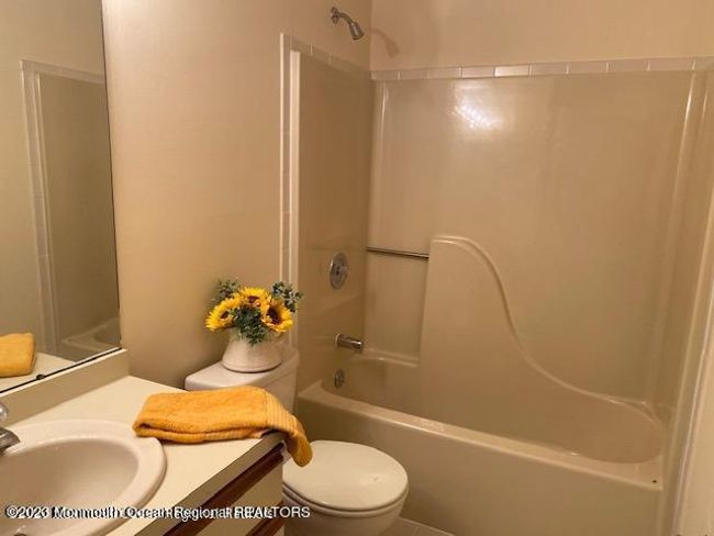 41 Fennec Ct, Condo with 2 bedrooms, 2 bathrooms and null parking in Tinton Falls NJ | Image 16