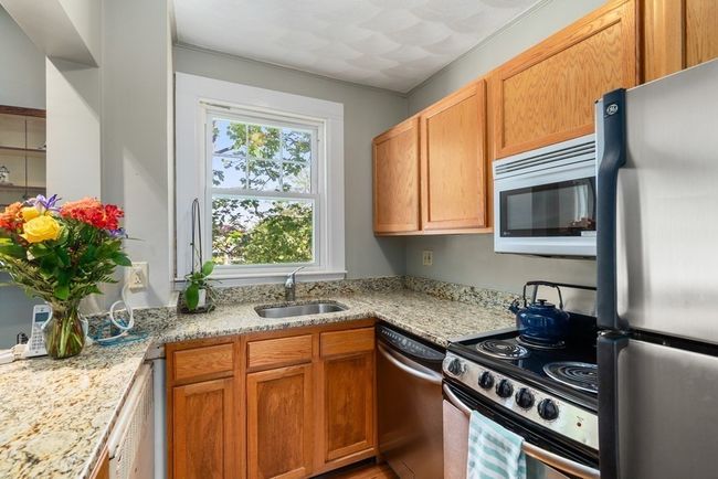 APT-9 - 299 Nahant Rd, Condo with 1 bedrooms, 1 bathrooms and 1 parking in Nahant MA | Image 12