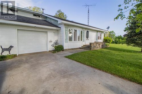 30246 W Bothwell Rd, Bothwell, ON, N0P1C0 | Card Image