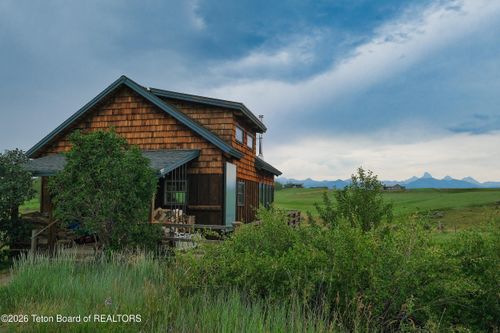 9355 Mountain View Dr, Tetonia, ID, 83452-4977 | Card Image