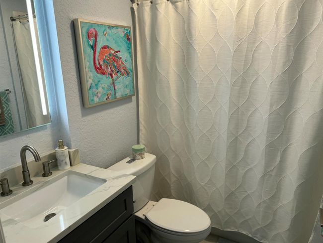 APT-112 - 1805 N Flagler Dr, Condo with 2 bedrooms, 2 bathrooms and null parking in West Palm Beach FL | Image 16