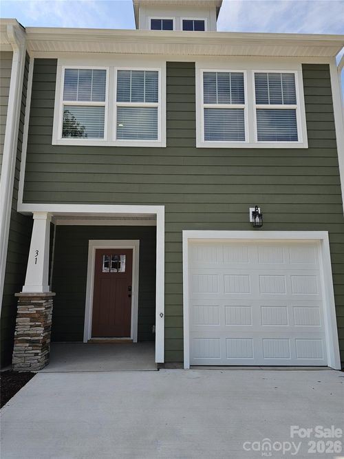 31 Oleetah Falls Way, Hendersonville, NC, 28792 | Card Image