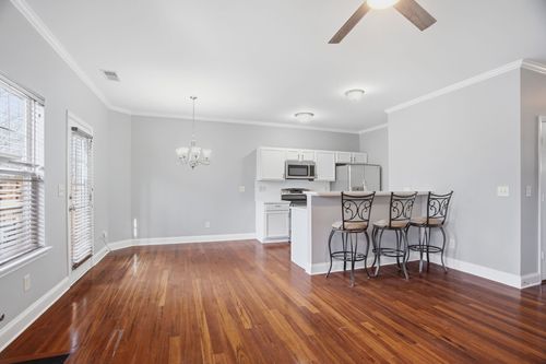 330 Stonecrest Way, Nashville, TN, 37209-5246 | Card Image