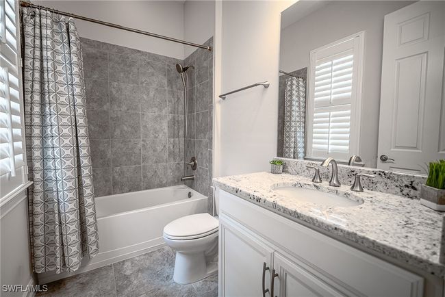 Bathroom 2 | Image 27
