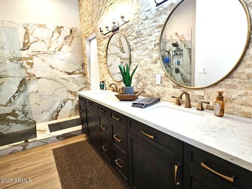 9763 E Dreyfus Ave, Scottsdale, AZ, 85260-4450 | Card Image