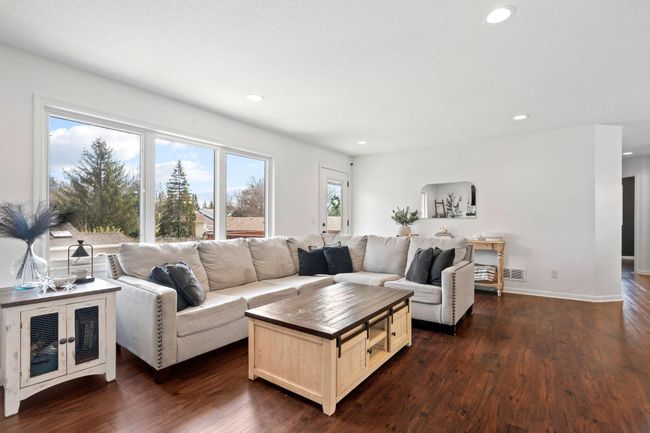 6669 Homestead Avenue Ct S, House other with 4 bedrooms, 3 bathrooms and null parking in Cottage Grove MN | Image 6