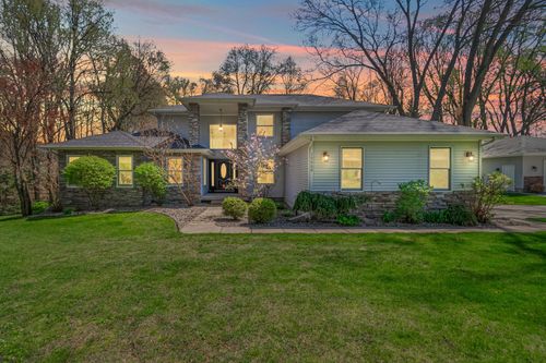 15660 Kesselwood Trl, Marshall, MI, 49068-9476 | Card Image