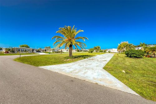 6323 Bob White Dr, ENGLEWOOD, FL, 34224-8674 | Card Image