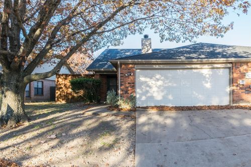 1331 Mission St, Duncanville, TX, 75137-3037 | Card Image