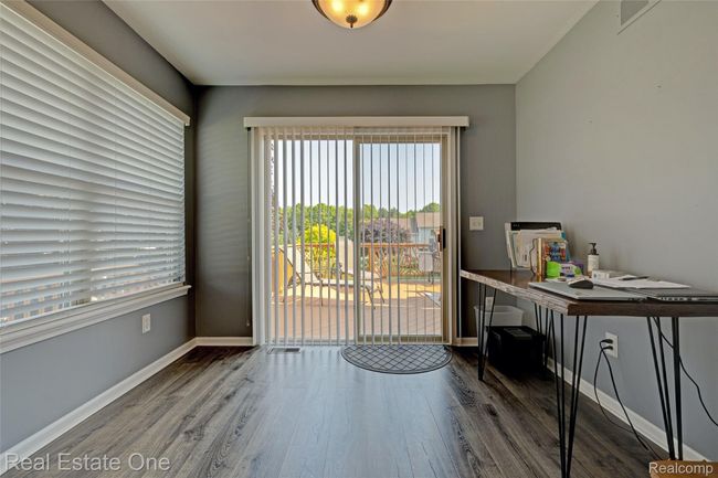 Sun Room/Office | Image 23