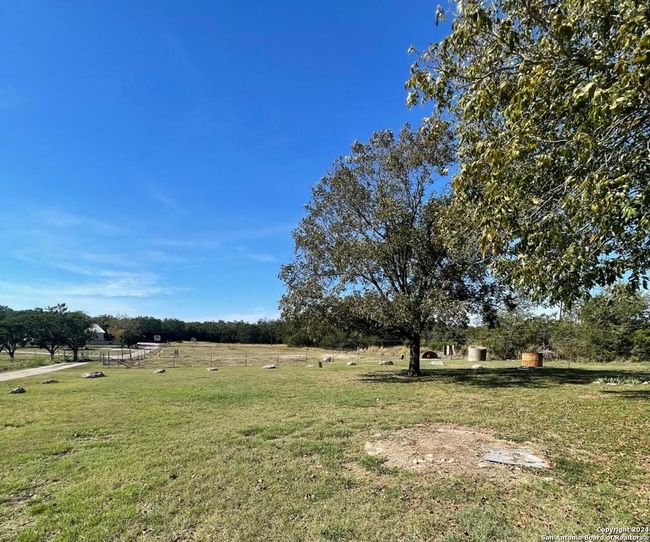 188 De La Fuente Rd., House other with 2 bedrooms, 2 bathrooms and null parking in Blanco TX | Image 24