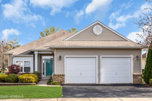 6 Margaux Dr, Manchester, NJ, 08759-8102 | Card Image