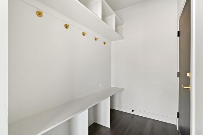 Mud Room | Image 29