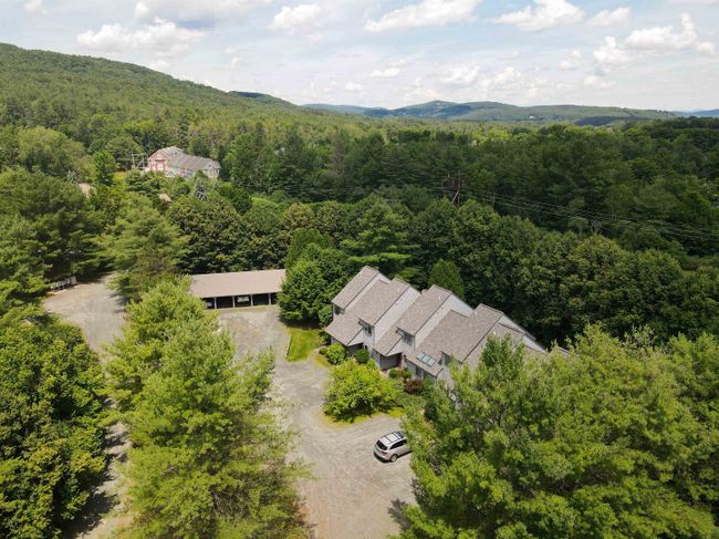 UNIT-1D - 40 Heather Dr, Condo with 3 bedrooms, 3 bathrooms and null parking in White River Junction VT | Image 9