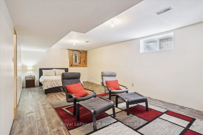 822743 1 Sideroad, House other with 4 bedrooms, 2 bathrooms and 8 parking in Chatsworth ON | Image 29