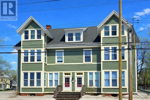 3-2 202 Euston Street, Charlottetown, PE, C1A1W8 | Card Image