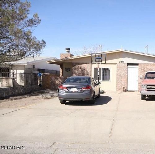 aandb-2845 Beachcomber Dr, El Paso, TX, 79936-2039 | Card Image