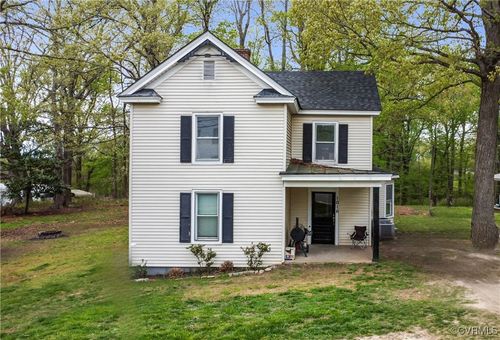 1016 Court St, Victoria, VA, 23974-9476 | Card Image