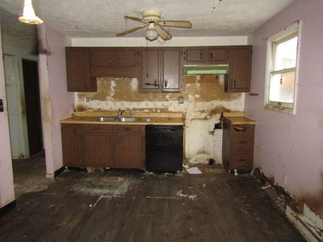 261 Mccarrell Rd, House other with 4 bedrooms, 1 bathrooms and 1 parking in Hickory PA | Image 8