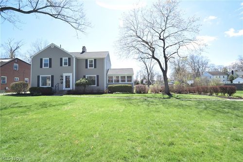 225 S Cadillac Drive, Youngstown, OH, 44512 | Card Image