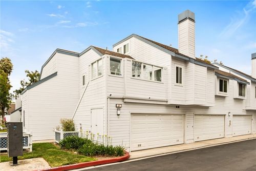 11 Fallingstar, Irvine, CA, 92614-7503 | Card Image