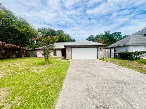 8456 Bandera Cir W, Jacksonville, FL, 32244-5965 | Card Image