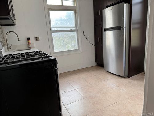 2-8718 95th St, Woodhaven, NY, 11421-2215 | Card Image