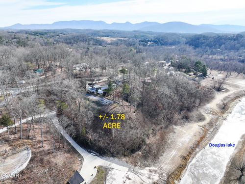 965 Timberlake Cir, Sevierville, TN, 37876-1036 | Card Image